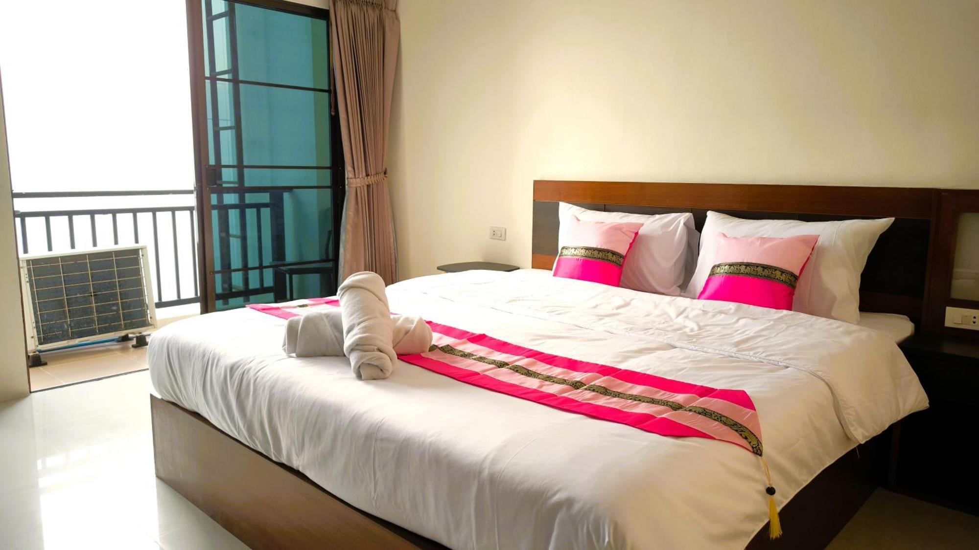 Lucky Buako Hotel Patong المظهر الخارجي الصورة