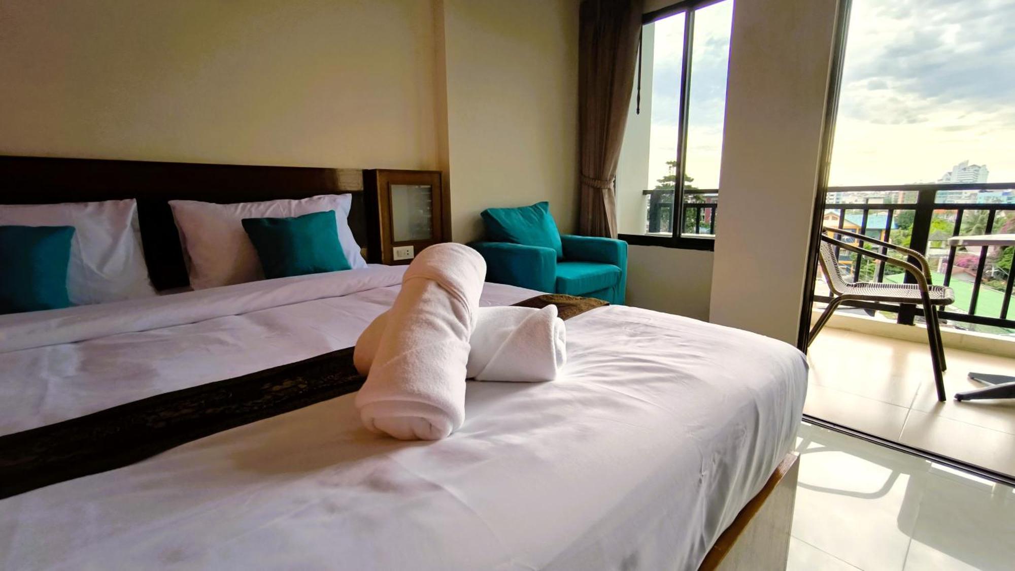 Lucky Buako Hotel Patong المظهر الخارجي الصورة