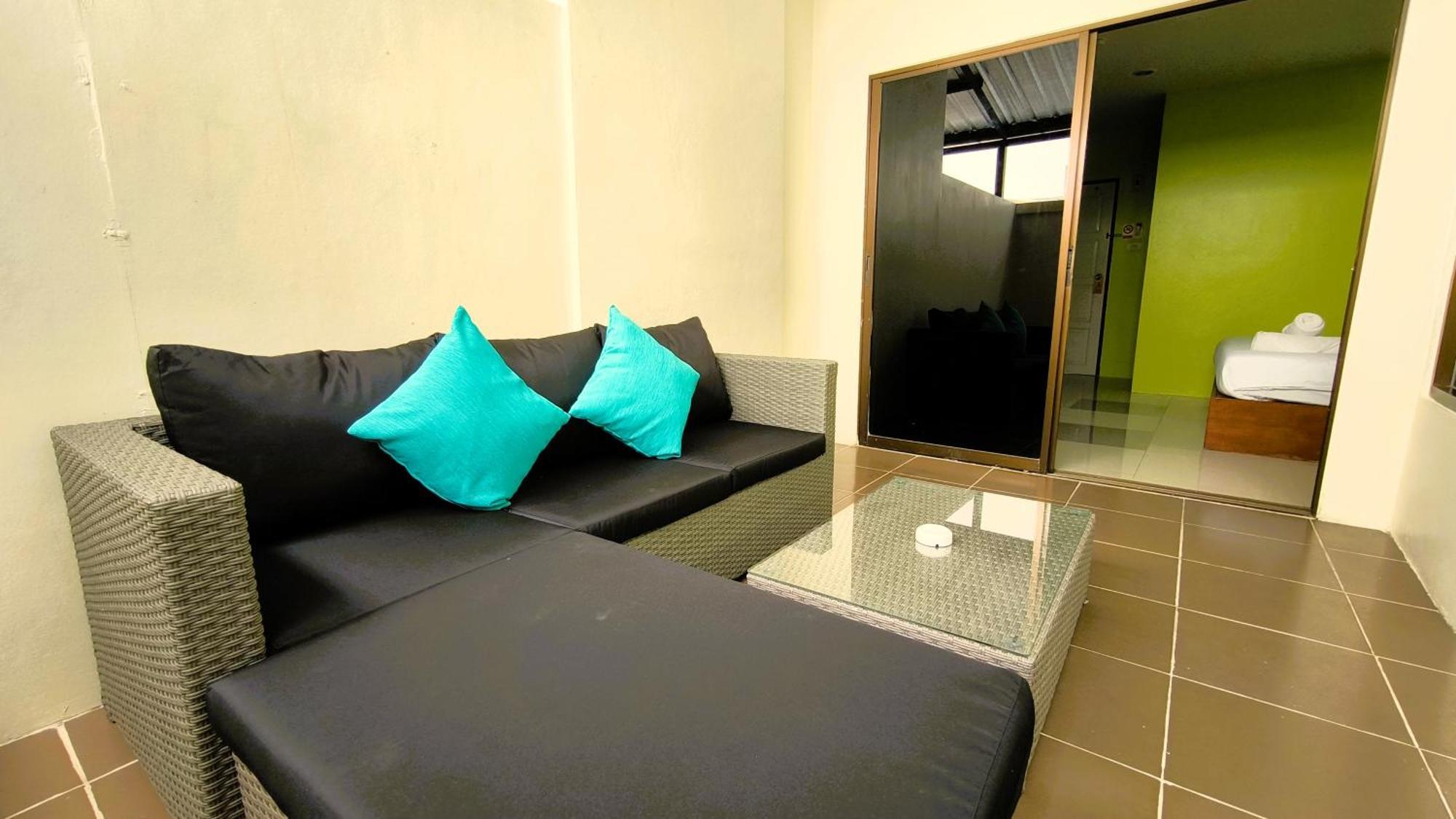 Lucky Buako Hotel Patong المظهر الخارجي الصورة
