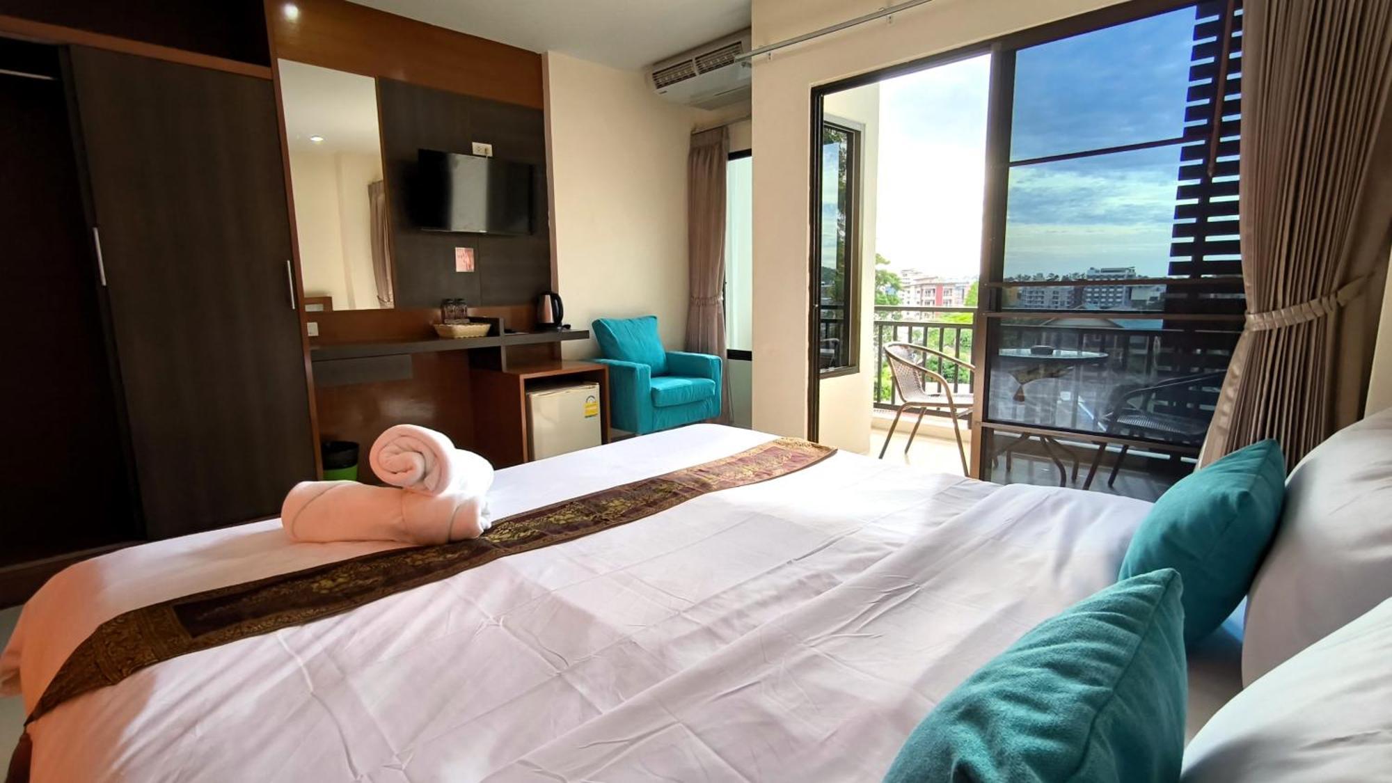 Lucky Buako Hotel Patong المظهر الخارجي الصورة